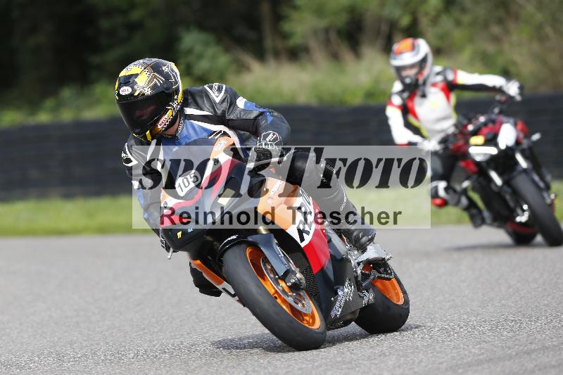 /53 16.09.2025 Track Day Domi Aegerter ADR/Gruppe gelb/105